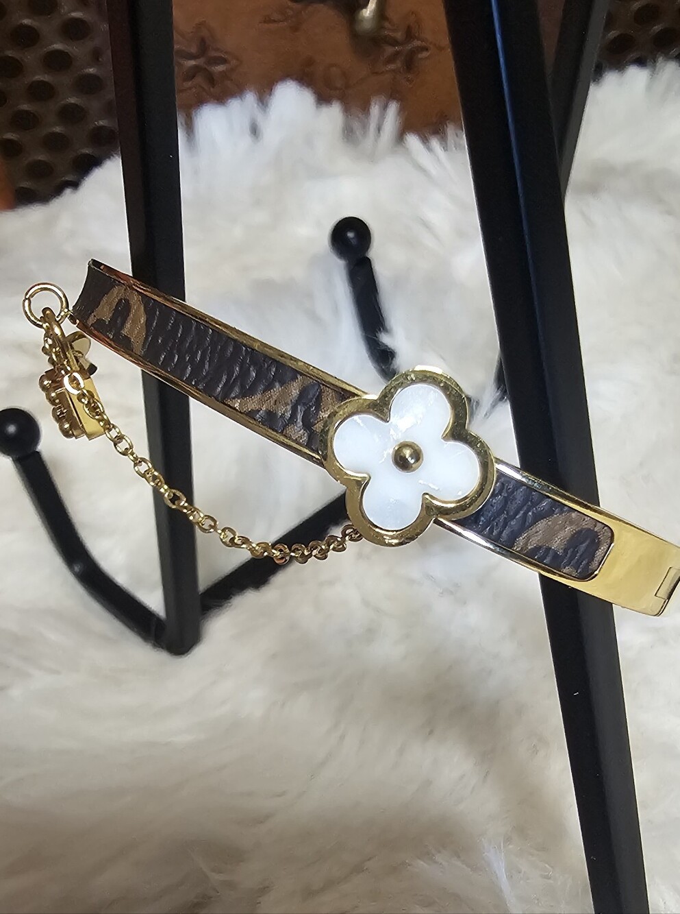 Luxury-Inspired Gold Clover Padlock Bangle Bracelet ✨